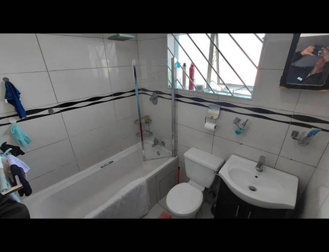 2 BEDROOM TOWNHOUSE FOR SALE IN LINMEYER